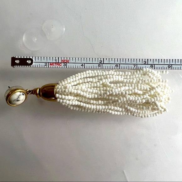 Stella & Dot Gita beaded Tassel earrings white and gold - Picture 4 of 11